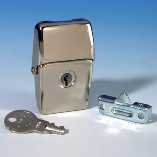 Adam Hall Spacer to lift latch over extrusion