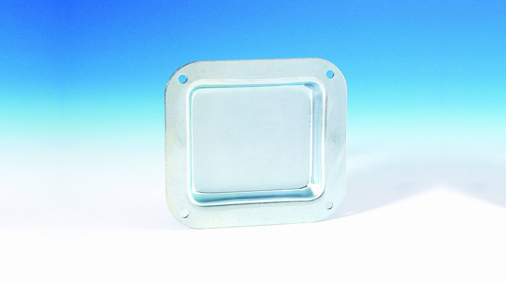 Adam Hall Castor Dish