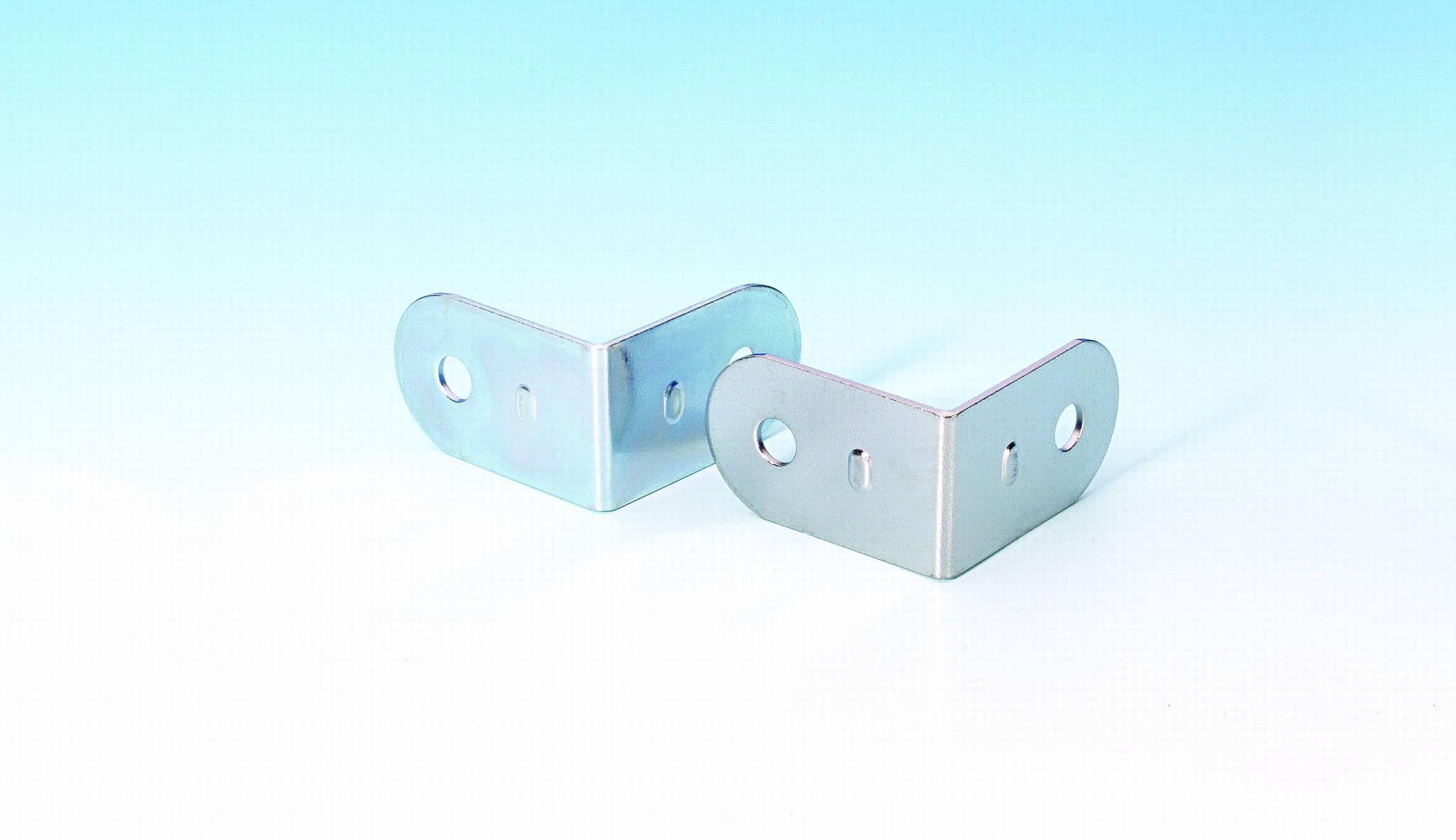 Adam Hall Corner Brace Small