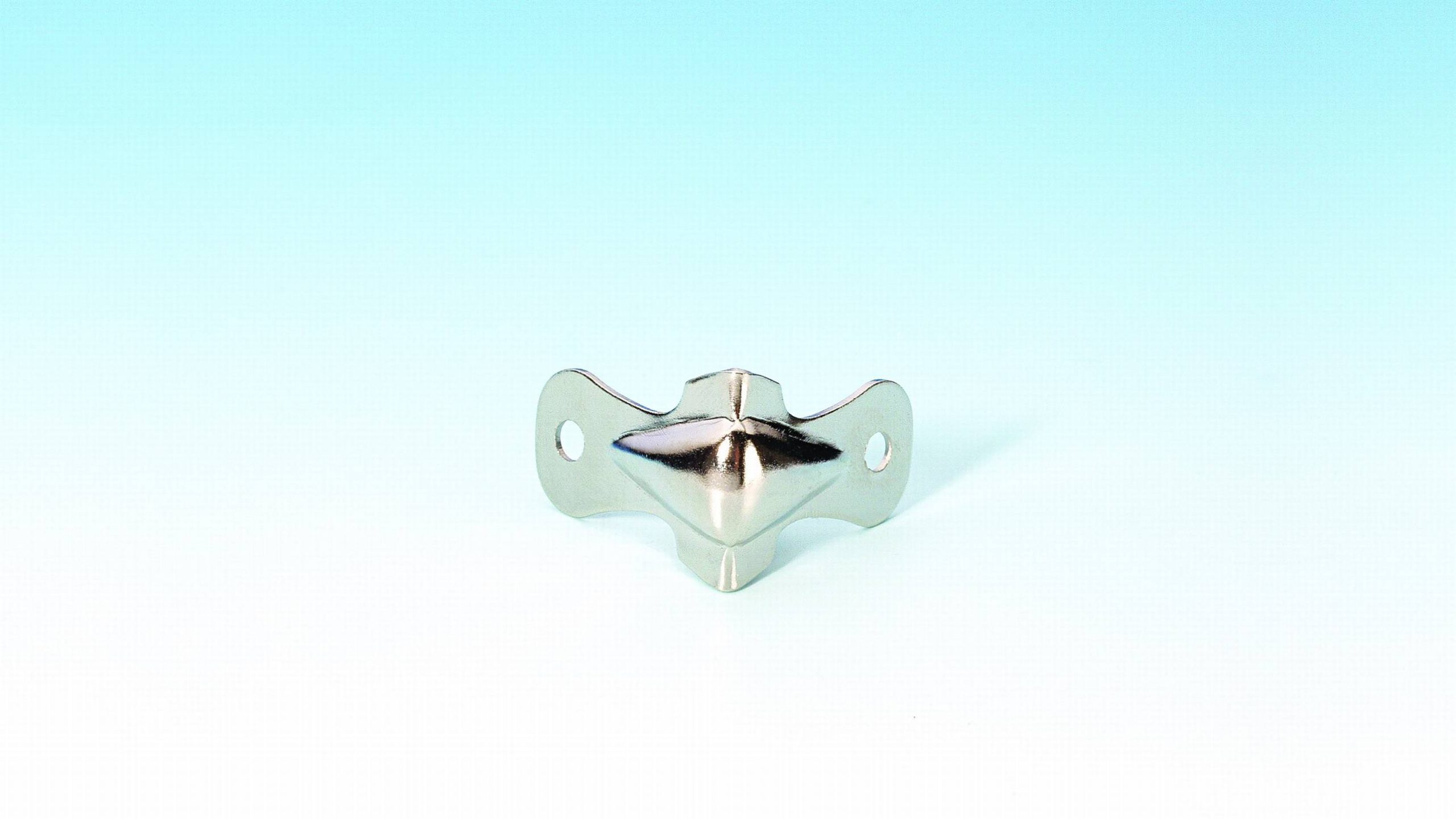Adam Hall Corner Brace Small