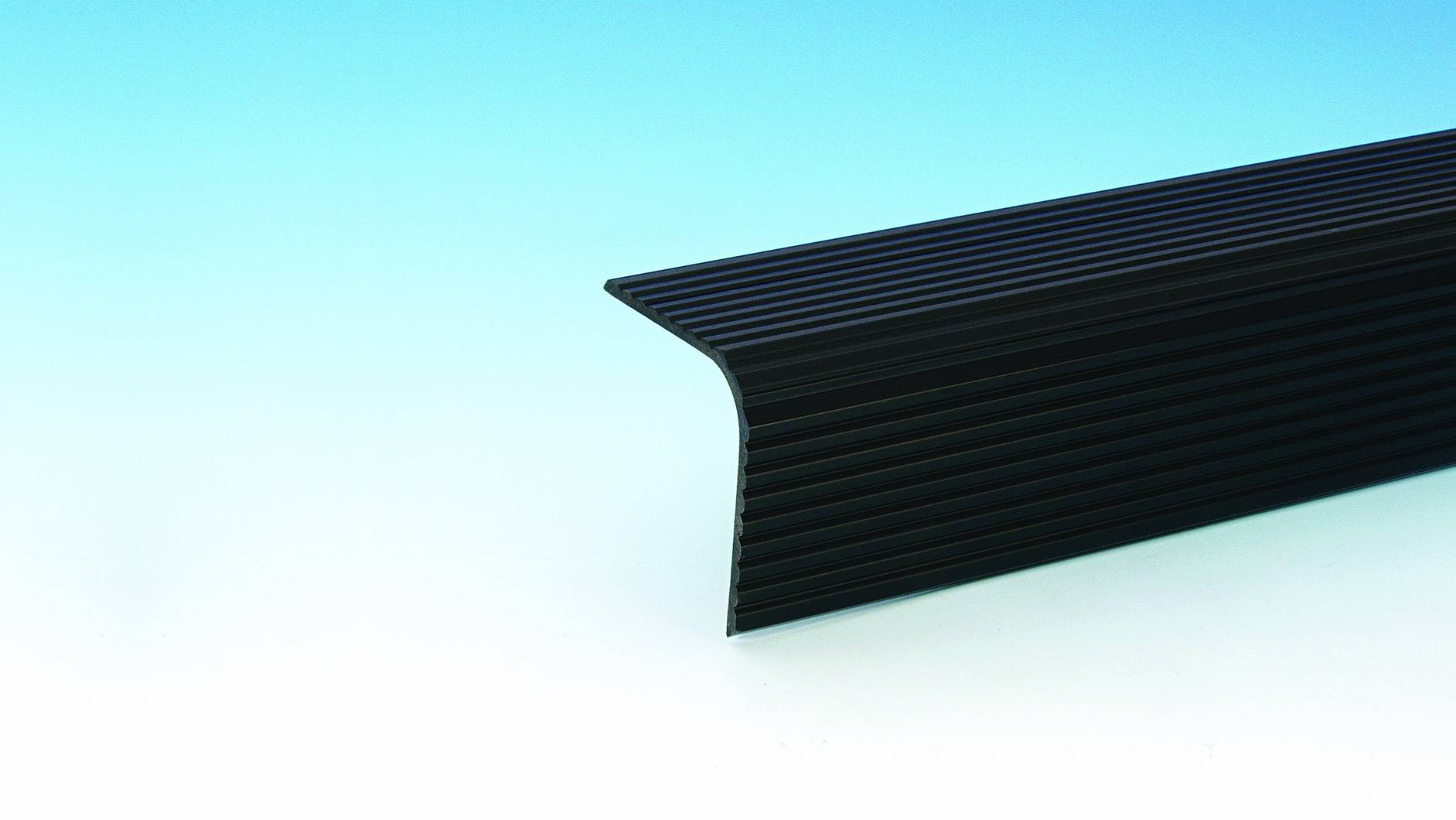 Adam Hall Plastic Extrusion Black