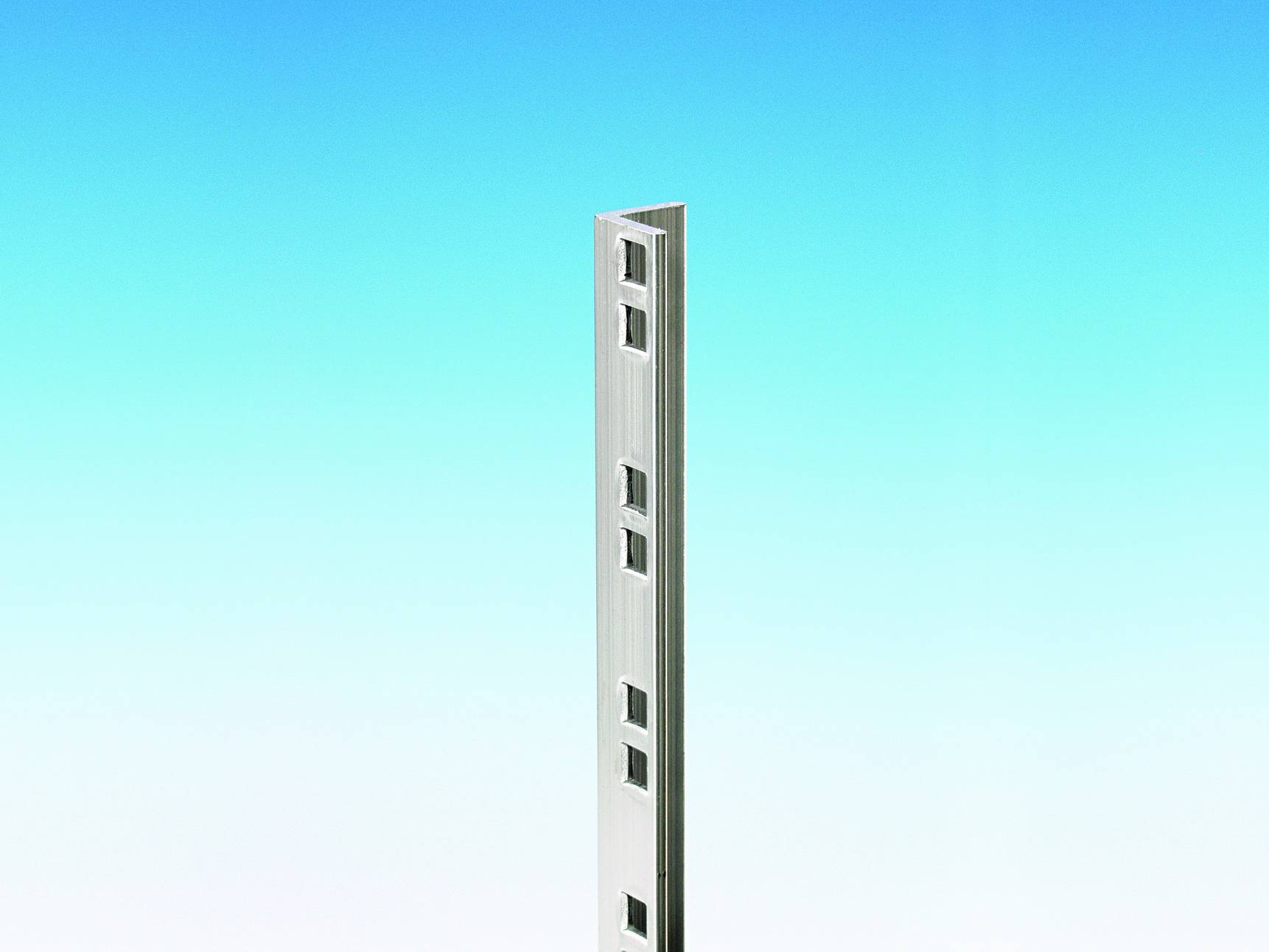 Adam Hall Rack Strip Alu 3 mm
