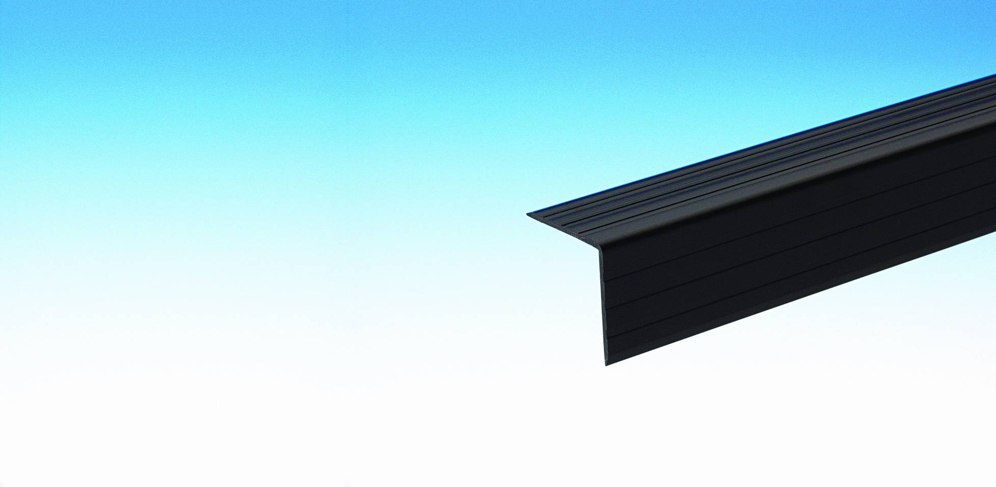 Adam Hall Angle 30x30 Plast