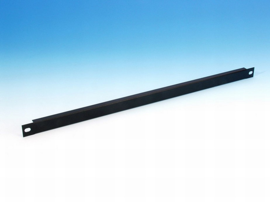 Adam Hall U-Shaped Rack Panel 1/2U
