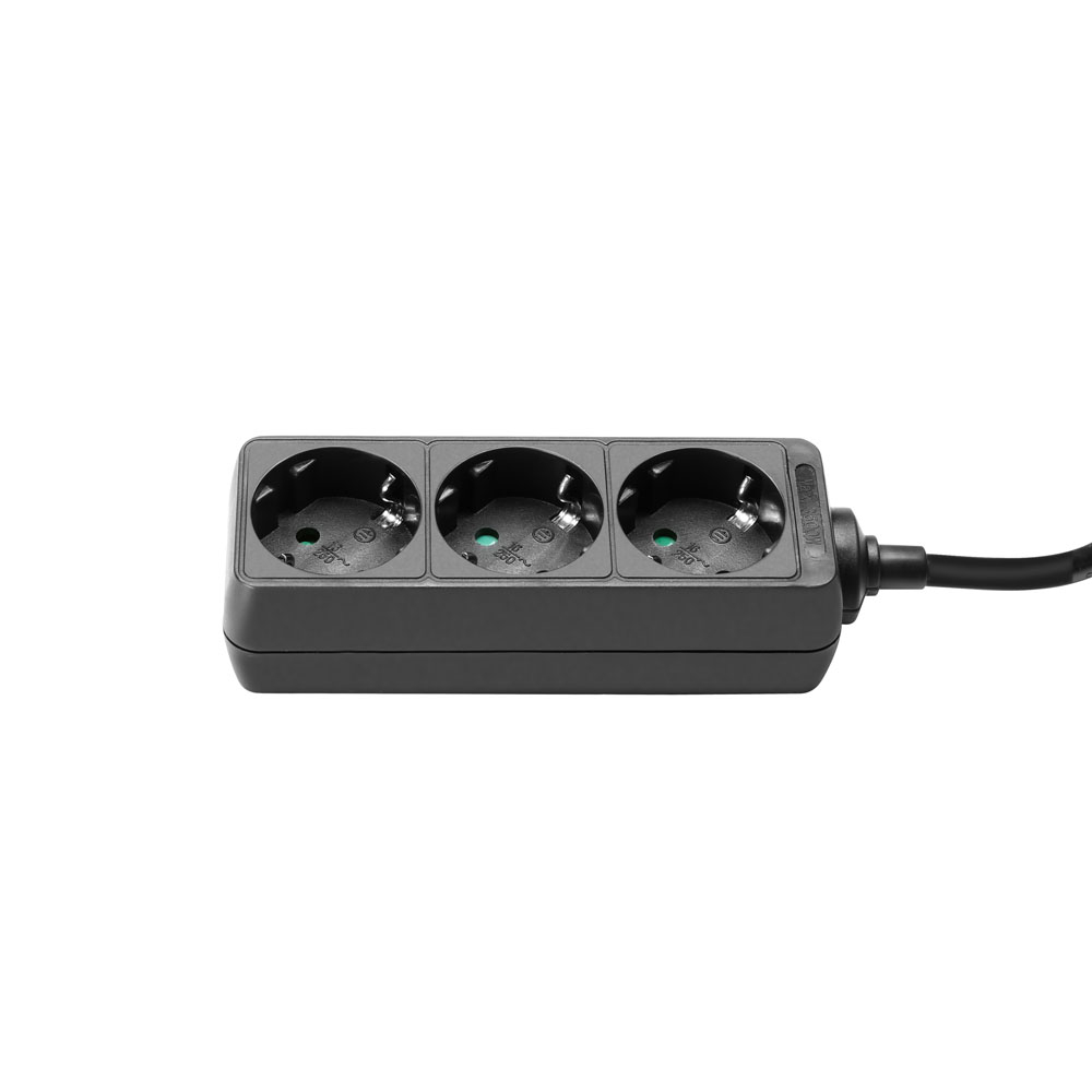 Adam Hall 3-Outlet Power Strip
